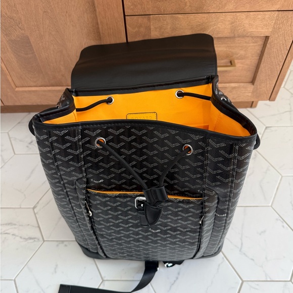 Off-Brand Black Pattern Backpack - Picture 2 of 10